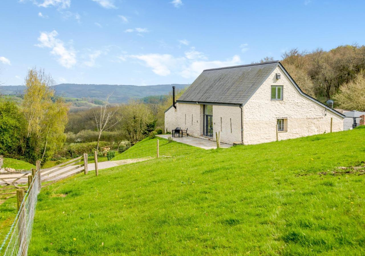 Ferienwohnung Usk Barn Llanbadoc Exterior foto